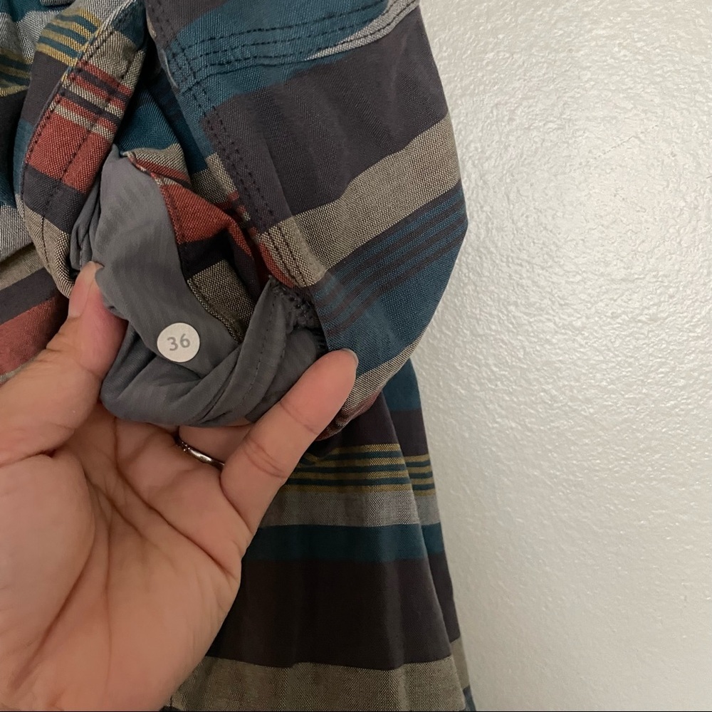 Lululemon shorts - Picture 5 of 5